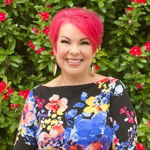 Meet Dorothy Strouhal aka Your Makeup Expert